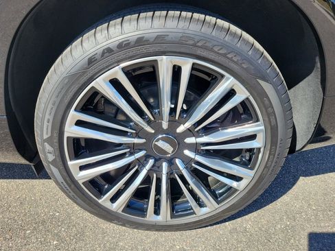 Certified 2026 Cadillac Vistiq Premium Luxury image 22