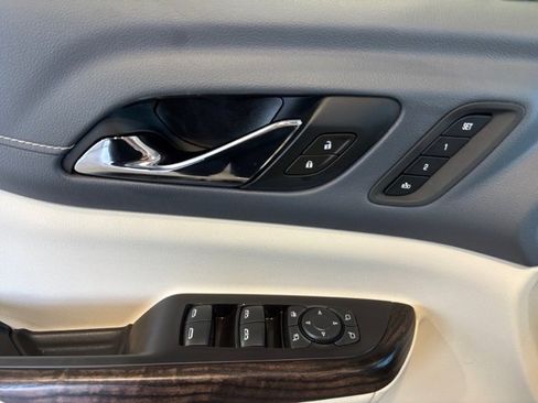 Used 2020 GMC Acadia Denali w/ Technology Package image 19