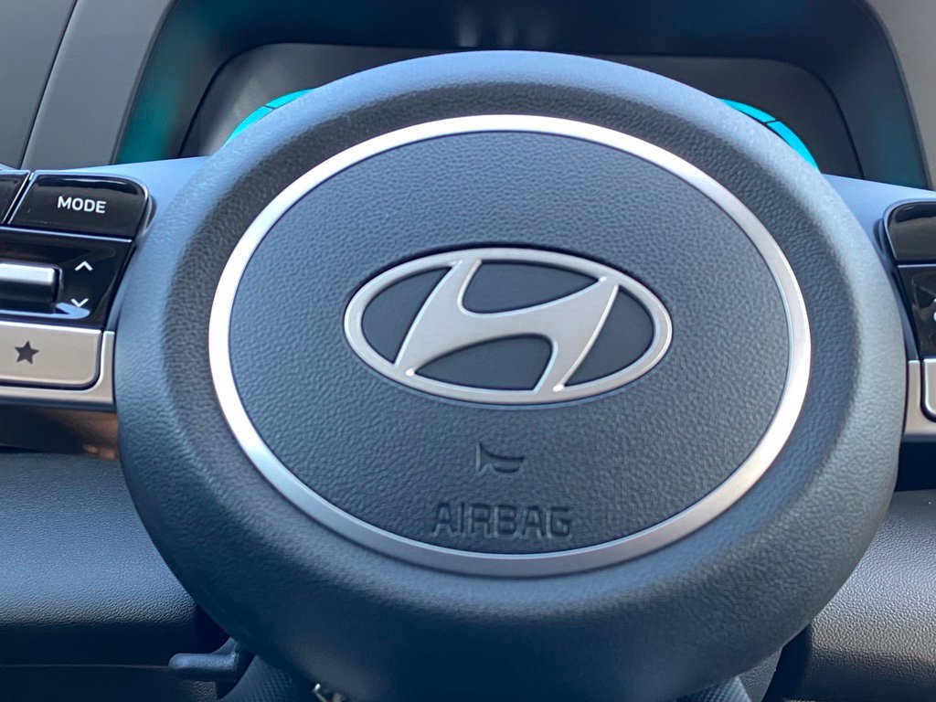 New 2026 Hyundai Elantra Hybrid FWD image 17