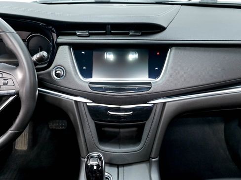 Used 2022 Cadillac XT6 Luxury FWD image 37