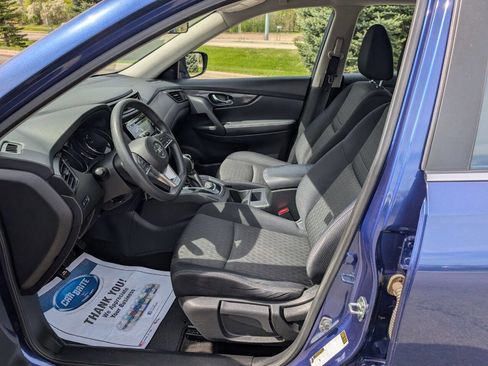 Used 2017 Nissan Rogue S AWD/4WD image 15