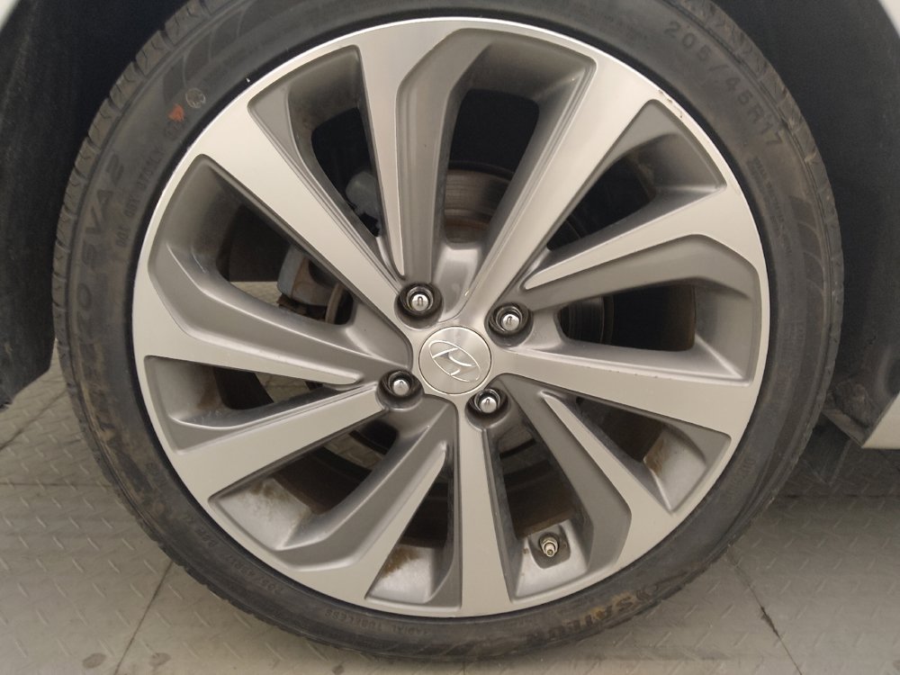 Used 2020 Hyundai Accent Limited FWD image 31