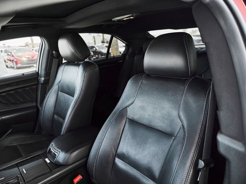 Used 2017 Ford Taurus Limited FWD image 34
