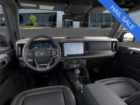 New 2026 Ford Bronco Big Bend w/ Black Diamond Package AWD/4WD image 9