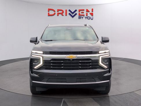 Used 2025 Chevrolet Tahoe LS image 8