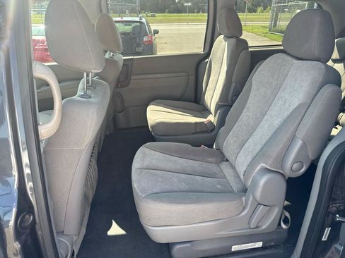 Used 2014 Kia Sedona LX FWD image 11