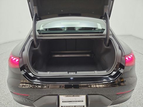 Used 2023 Mercedes-Benz EQE 350+ 4MATIC Sedan image 17