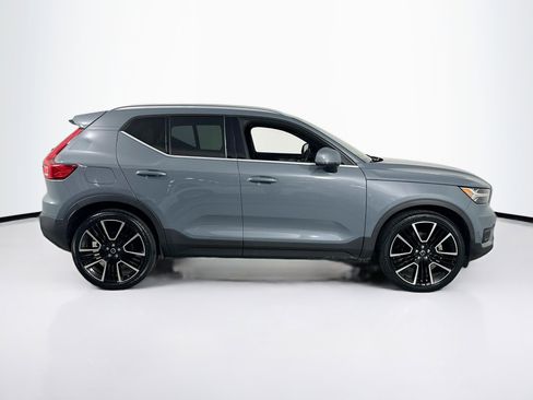 Used 2022 Volvo XC40 T5 Inscription w/ Advanced Package AWD/4WD image 4
