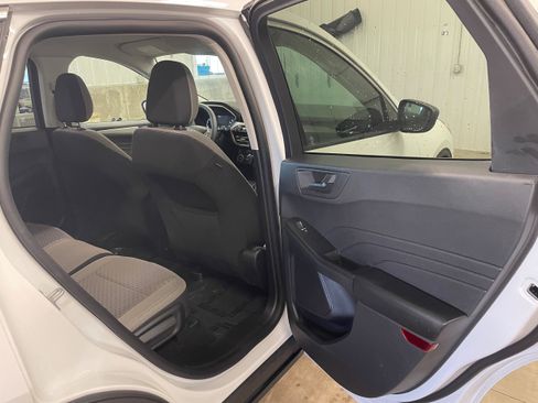 Used 2022 Ford Escape SE AWD/4WD image 27