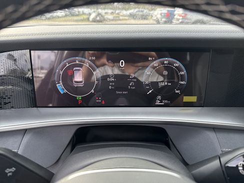 New 2026 Volkswagen Tiguan SE image 17