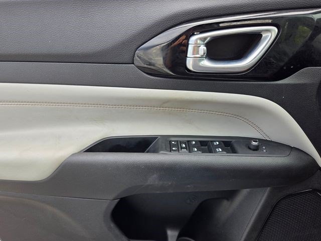 Used 2023 Jeep Compass Limited AWD/4WD image 29