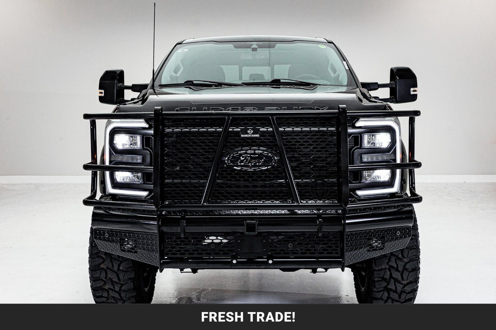 Used 2023 Ford F250 Lariat w/ Lariat Ultimate Package AWD/4WD image 3