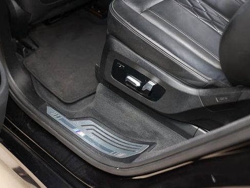 Used 2019 BMW X7 xDrive50i w/ Dynamic Handling Package AWD/4WD image 69