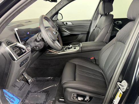 New 2026 BMW X7 M60i image 10