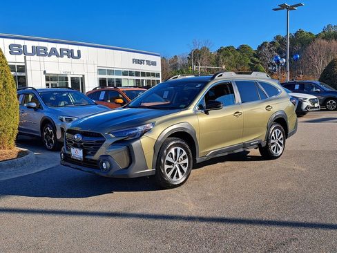 Certified 2025 Subaru Outback Premium image 2