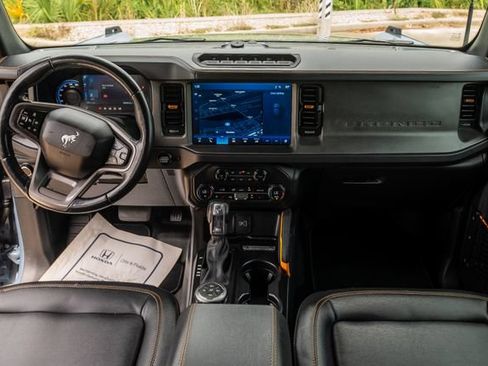 Used 2024 Ford Bronco Badlands AWD/4WD image 8