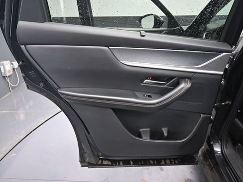 Used 2025 MAZDA CX-90 3.3 Turbo w/ Preferred Package AWD/4WD image 37
