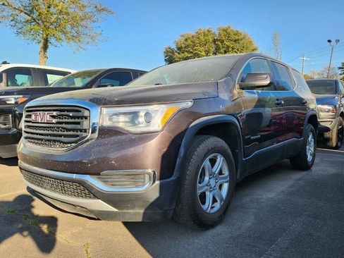 Used 2019 GMC Acadia SLE w/ LPO, Floor Liner Package image 3