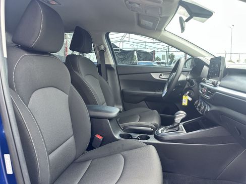 Certified 2023 Kia Forte LXS w/ LXS Technology Package FWD image 23