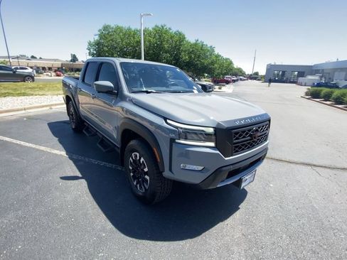 Used 2023 Nissan Frontier PRO-4X w/ Pro Convenience Package AWD/4WD image 9