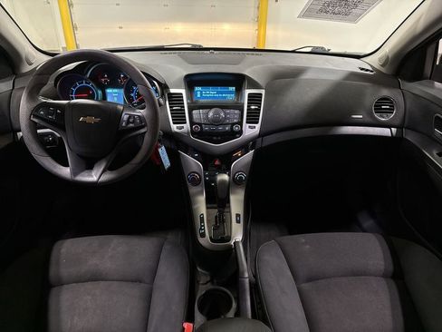 Used 2016 Chevrolet Cruze LT FWD image 10