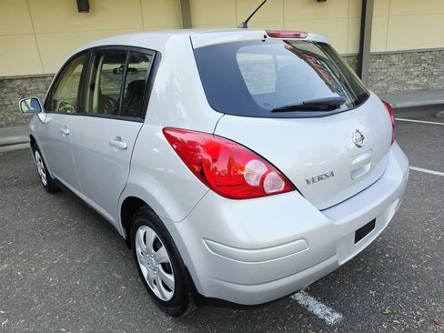 Used 2011 Nissan Versa 1.8 S w/ PWR Plus Pkg FWD image 3