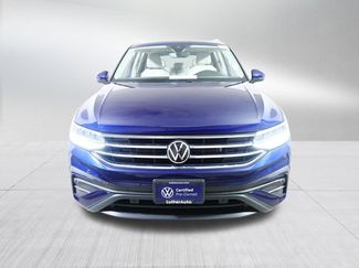 Used 2023 Volkswagen Tiguan SE w/ Panoramic Sunroof Package video 2