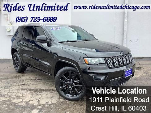 Used 2018 Jeep Grand Cherokee Altitude AWD/4WD image 10