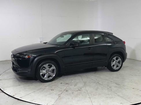 Used 2022 MAZDA MX-30 Electric w/ Premium Package image 6