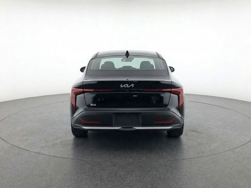 Used 2025 Kia K4 LXS image 7