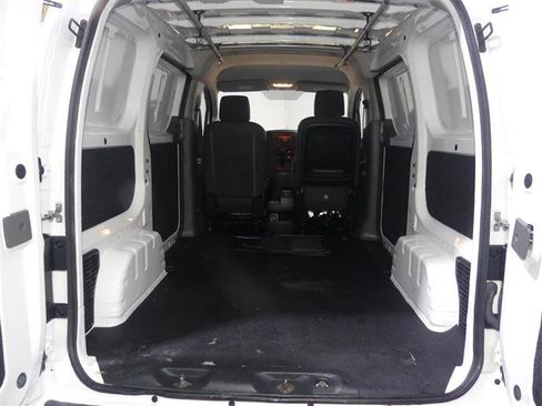 Used 2017 Nissan NV200 SV image 9
