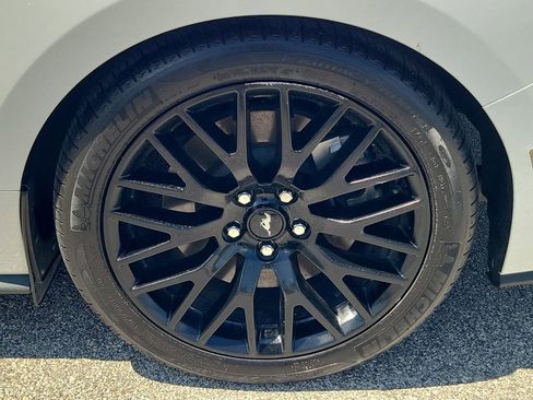 Used 2024 Ford Mustang GT RWD image 13