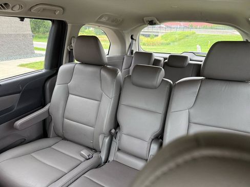 Used 2014 Honda Odyssey EX-L image 17