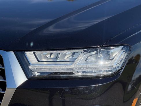 Used 2017 Audi Q7 3.0T Premium Plus image 14