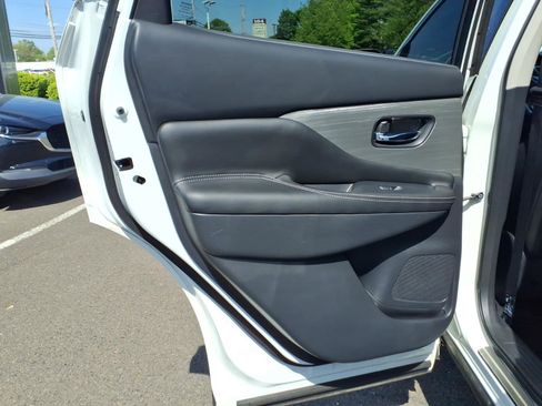 Used 2018 Nissan Murano Platinum AWD/4WD image 12
