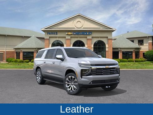 New 2026 Chevrolet Suburban Premier image 2