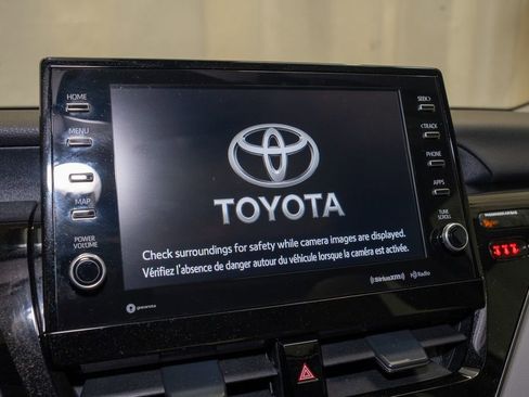 Used 2024 Toyota Camry XLE image 12