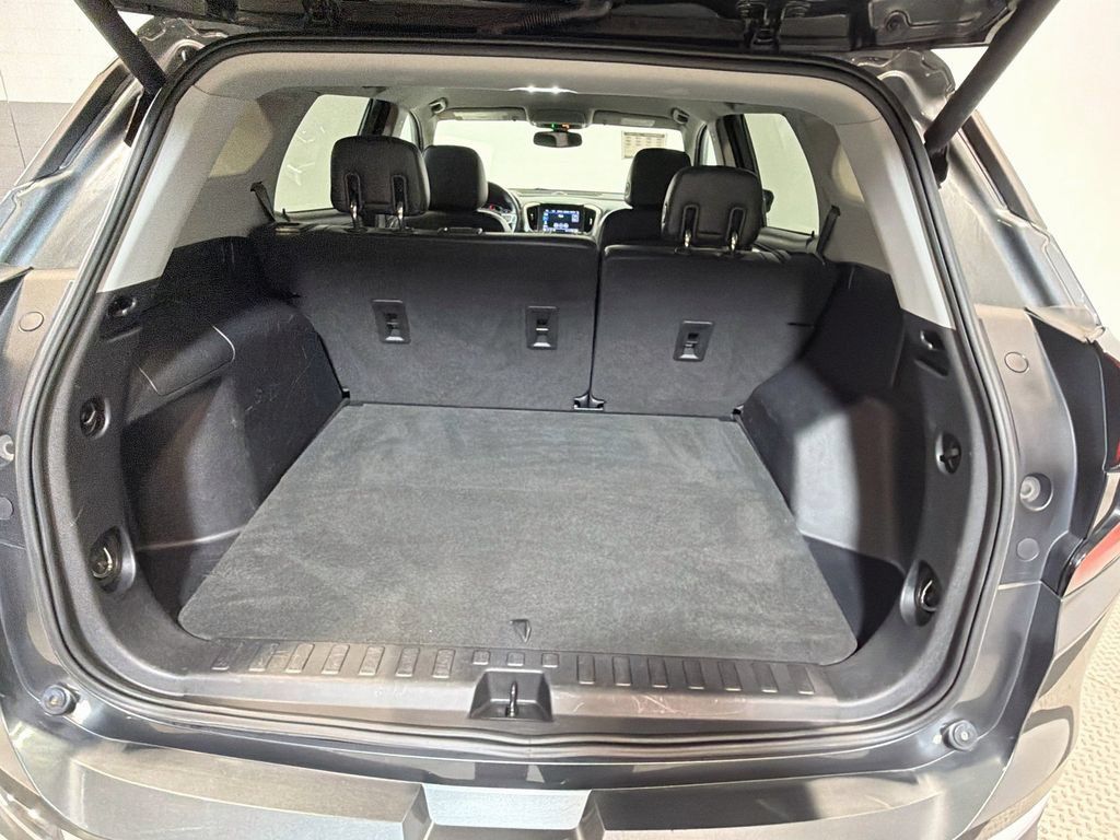Used 2018 GMC Terrain SLT w/ Preferred Package FWD image 24