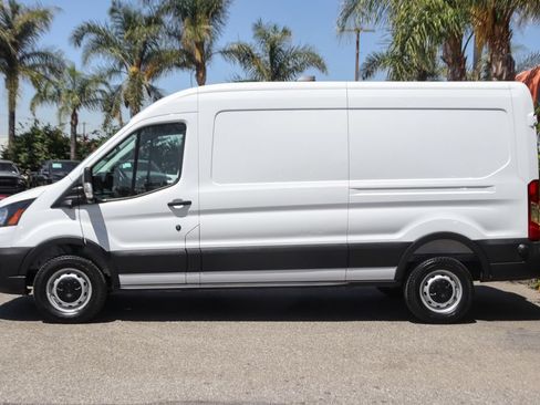 Used 2026 Ford Transit 250 148 Medium Roof RWD image 5