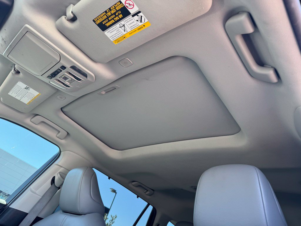 Used 2023 Toyota Highlander XLE FWD image 18
