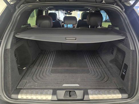 Used 2023 Land Rover Range Rover Sport SE Dynamic image 17