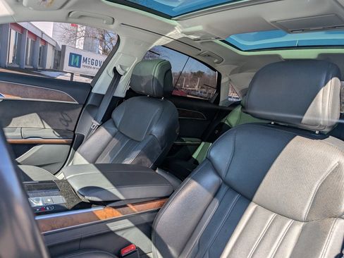 Used 2020 Audi A8 L 3.0T w/ Executive Package image 19