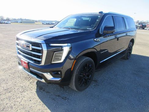 New 2026 GMC Yukon XL Elevation w/ Elevation Premium Package image 9
