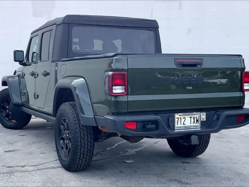 Used 2022 Jeep Gladiator Sport AWD/4WD image 5