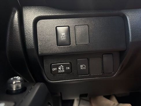 Used 2023 Toyota Tacoma SR image 27