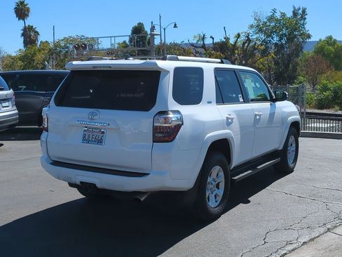 Used 2019 Toyota 4Runner SR5 Premium image 6