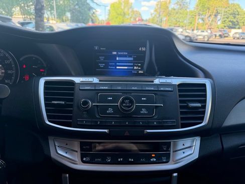 Used 2014 Honda Accord LX image 20