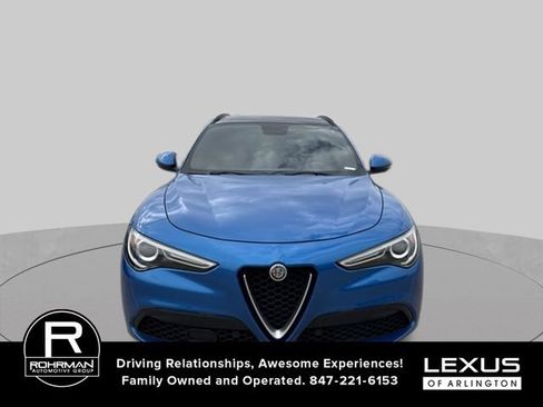 Used 2018 Alfa Romeo Stelvio Ti Sport AWD/4WD image 2