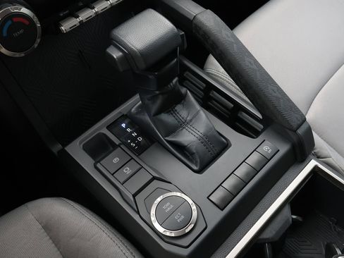 Used 2025 Toyota Tacoma SR5 RWD image 22