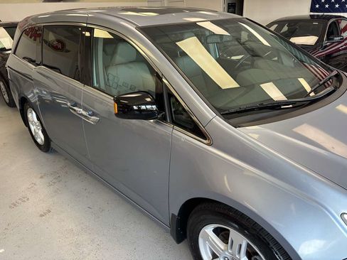 Used 2019 Honda Odyssey EX image 4